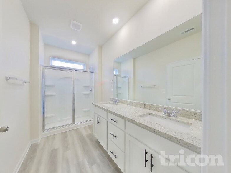 Building Photo - 260 Limestone Cir