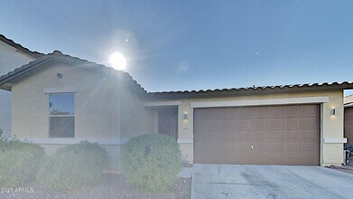 Building Photo - beautiful 3ba 2bth Laveen home
