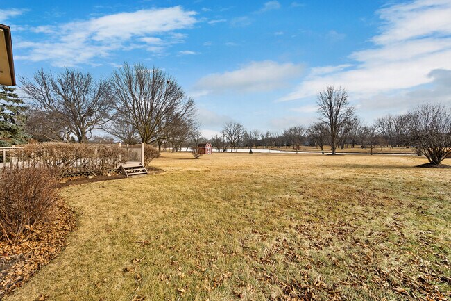 Building Photo - 887 Braintree Ln