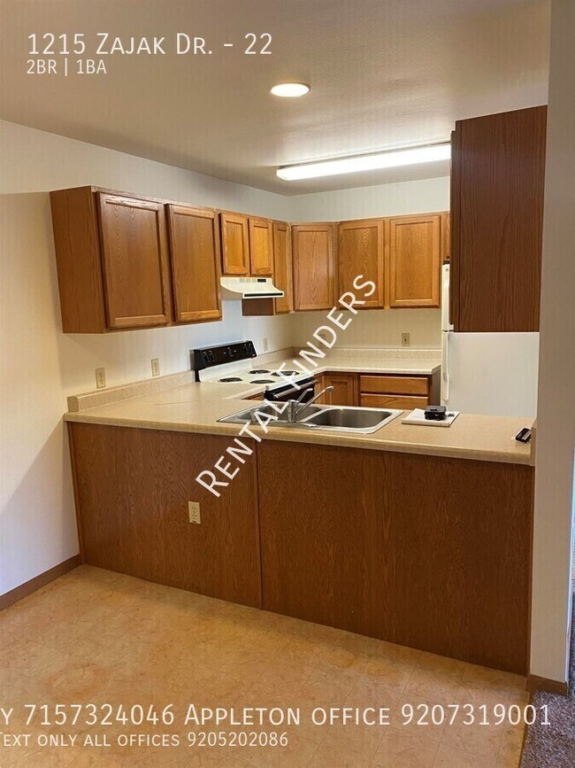 Building Photo - 1215 Zajak Dr
