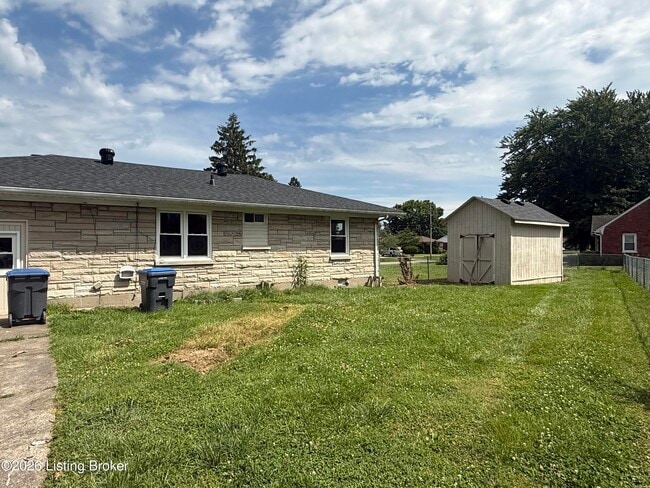 Building Photo - 5111 Lammers Ln