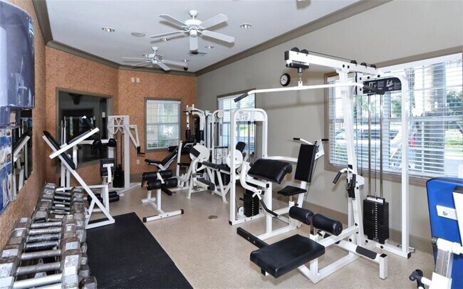 Building Photo - 2950 Viscaya Pl