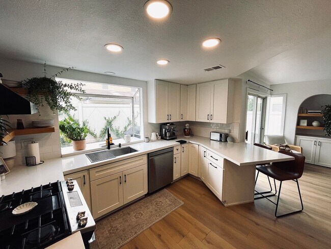 Building Photo - Upgraded Menifee Lakes Home for Lease!