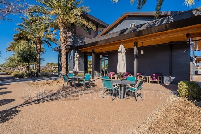 Building Photo - 5532 S Dillon Cir