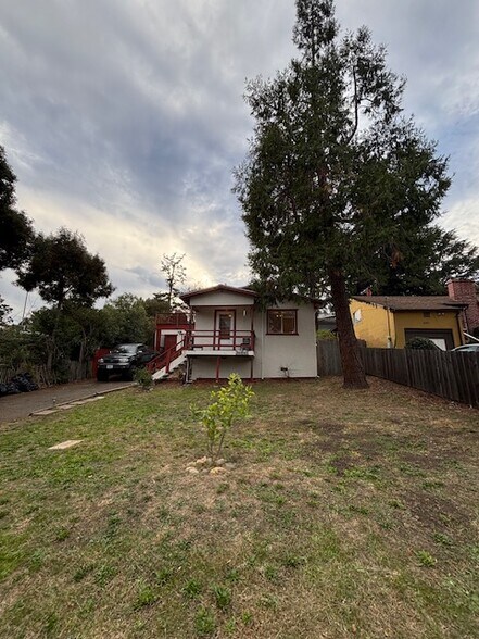 fr - 8033 Winthrope St