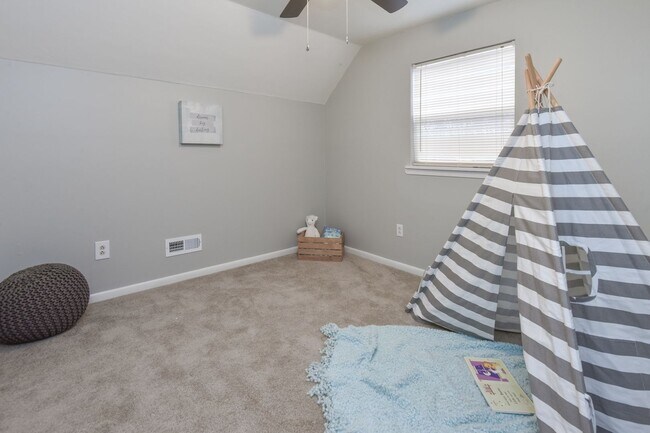 Building Photo - Completely Updated & Ready NOW!! 1-Car Attached Garage! Pet Friendly!