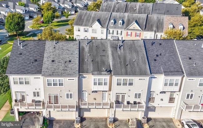 Building Photo - 743 Collington Ct