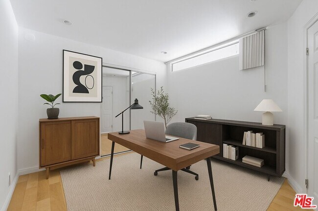 Building Photo - 10747 Wilshire Blvd