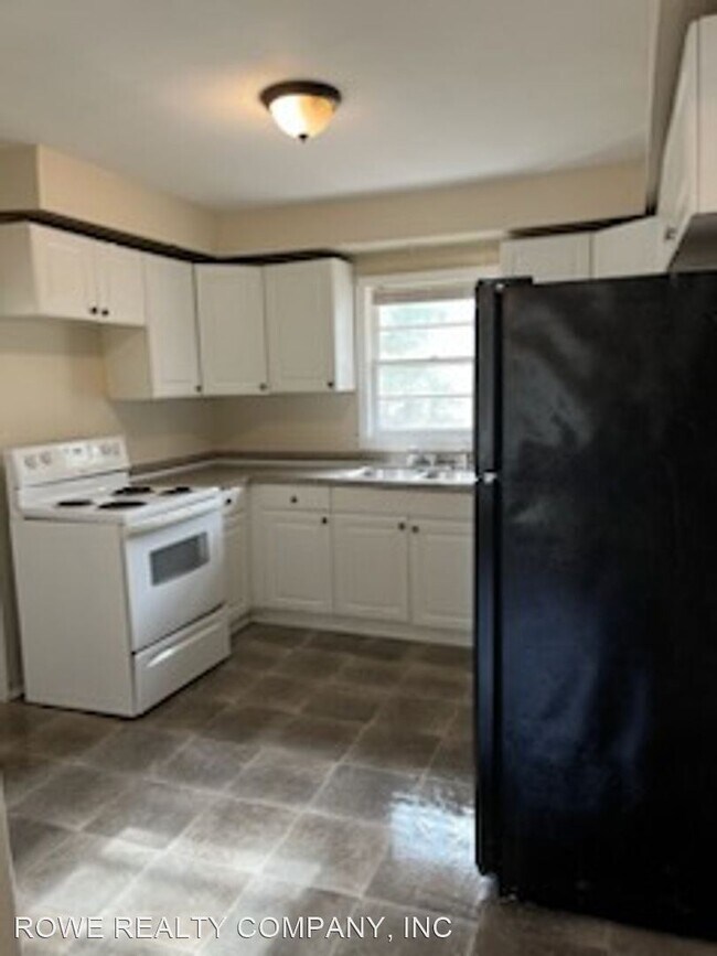 Building Photo - 3 br, 1.5 bath House - 4528 SIMS STREET