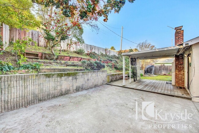 Building Photo - 306 Keats Dr