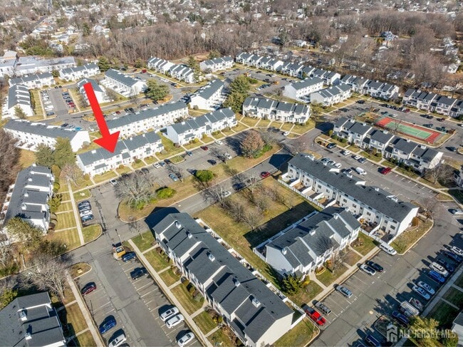 Building Photo - 424 Middlewood Rd