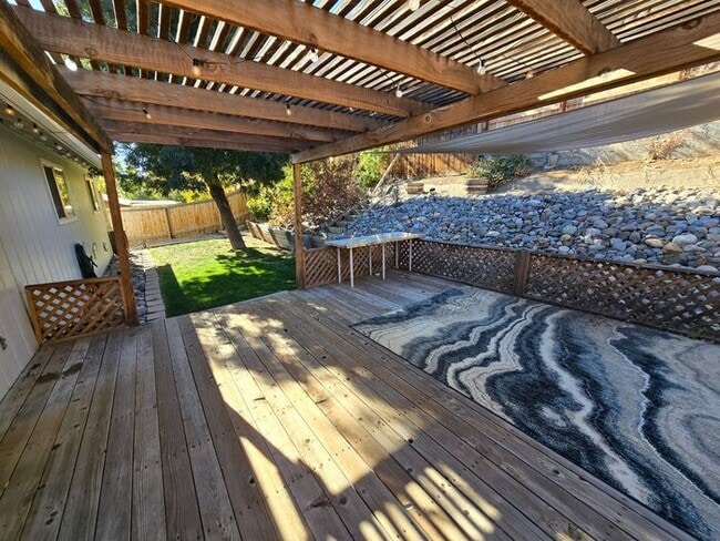 Building Photo - Cozy Home in Northwest Reno Conveniently Located!