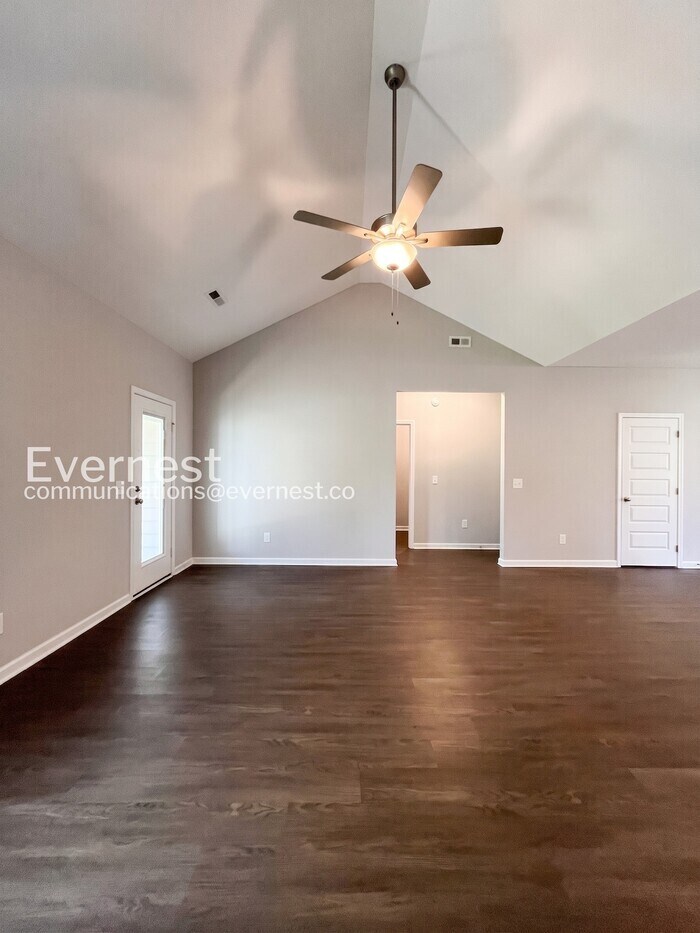 Building Photo - 1046 Echo Rdg Rd