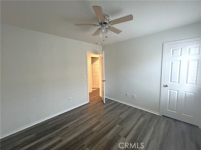 Building Photo - 253 S Vermont Ave