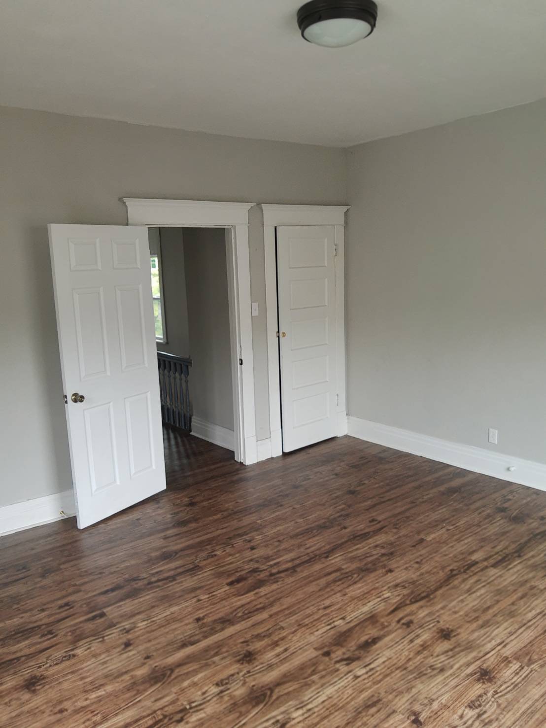 Building Photo - 428 N Zane Hwy