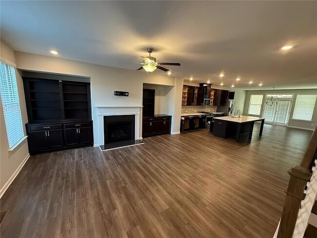 Building Photo - 4245 Essex Pond Wy