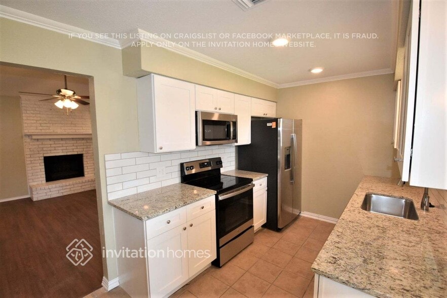 Building Photo - 424 Guadalupe Dr