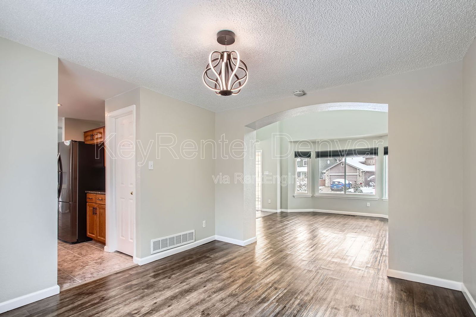 Building Photo - 5742 W 114th Pl