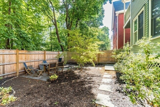 Building Photo - 73 Lexington Ave