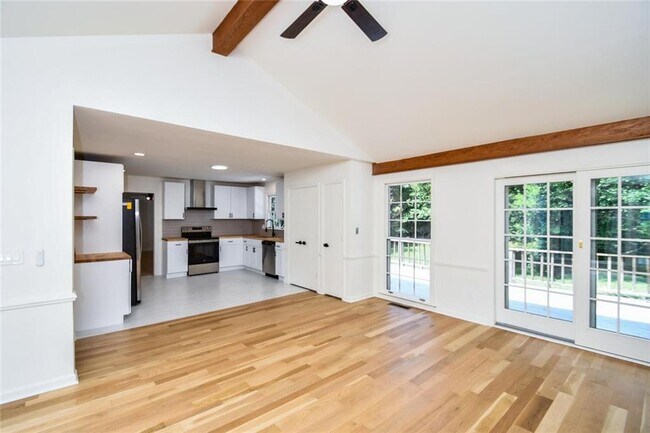 Building Photo - 17040 Birmingham Rd