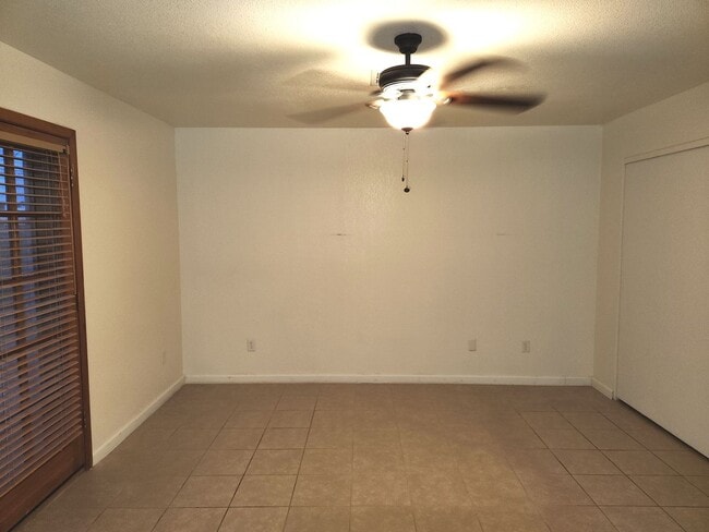 Building Photo - 3 bedroom - 2 bath home for Rent