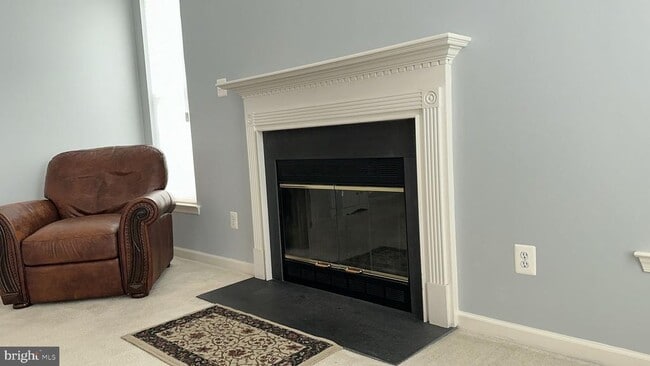 Building Photo - 321 Drake Dr