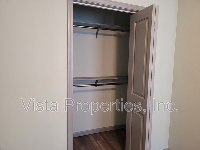 Building Photo - 127 Boston Ct