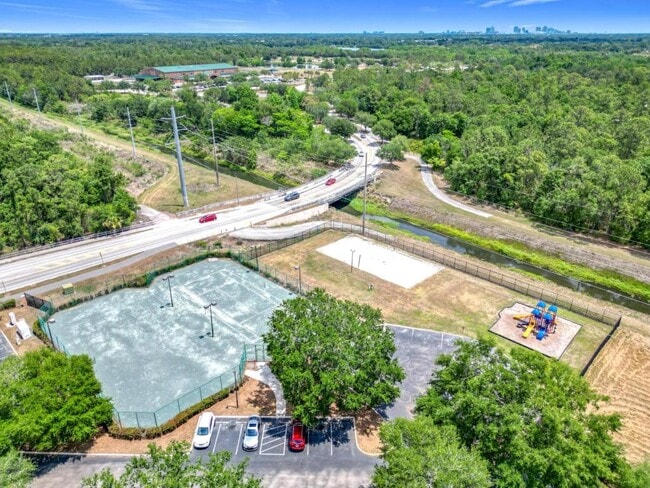 Building Photo - 5506 Metrowest Blvd