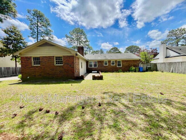 Building Photo - 2514 Dartmouth Dr