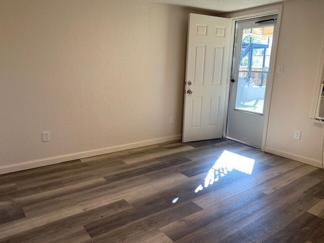 Building Photo - 306 NW 16th St