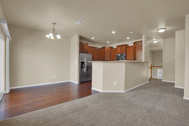 Building Photo - 5647 Celtic Cross Grove