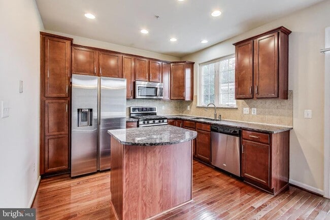 Building Photo - 2133 Little Sorrel Way