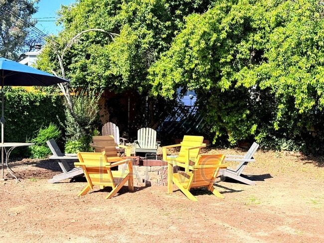 Building Photo - 714-716 El Centro Street