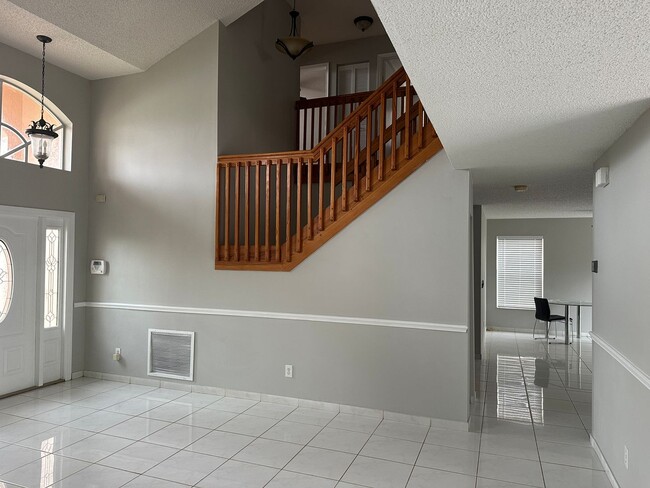 Building Photo - Single Family house in Silver Lakes - Pemb...