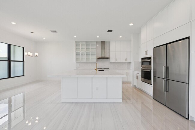 Building Photo - 8107 Crystal Downs Ave