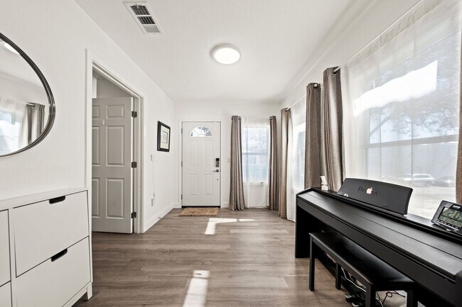 Building Photo - Welcome to your beautifully updated home!