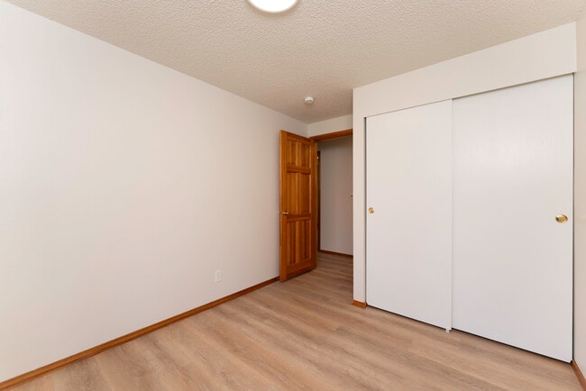 Building Photo - 12920 SE 157th Pl