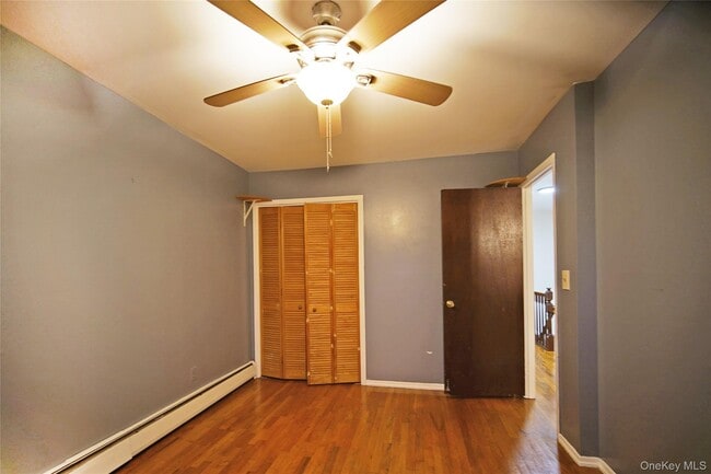 Building Photo - 1280 Adee Ave