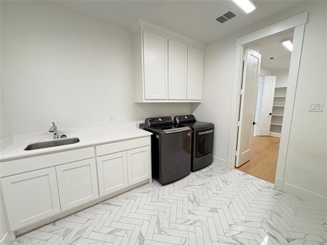 Building Photo - 1451 Maplewood Dr