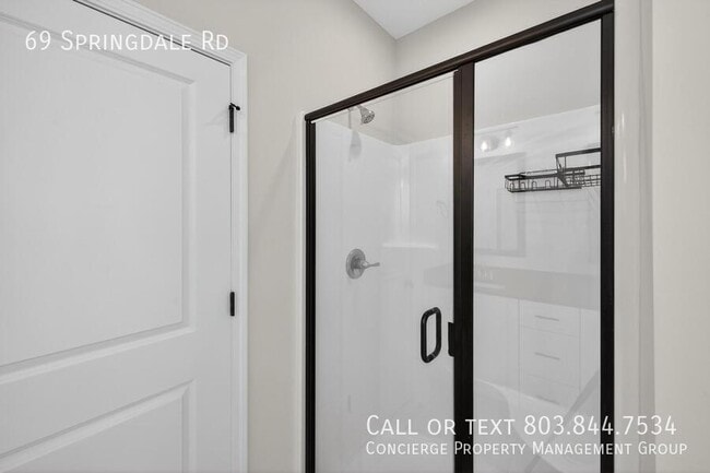 Building Photo - 69 Springdale Rd