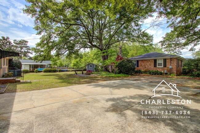 Building Photo - 1502 Woodcrest Ave