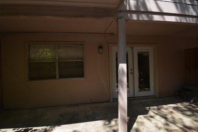 Building Photo - 12633 Memorial Dr