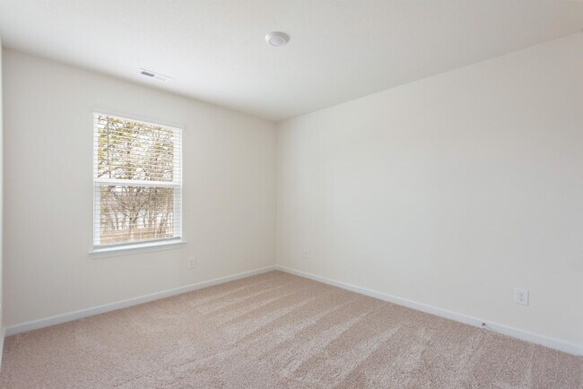 Building Photo - 4742 Willow Bluff Cir