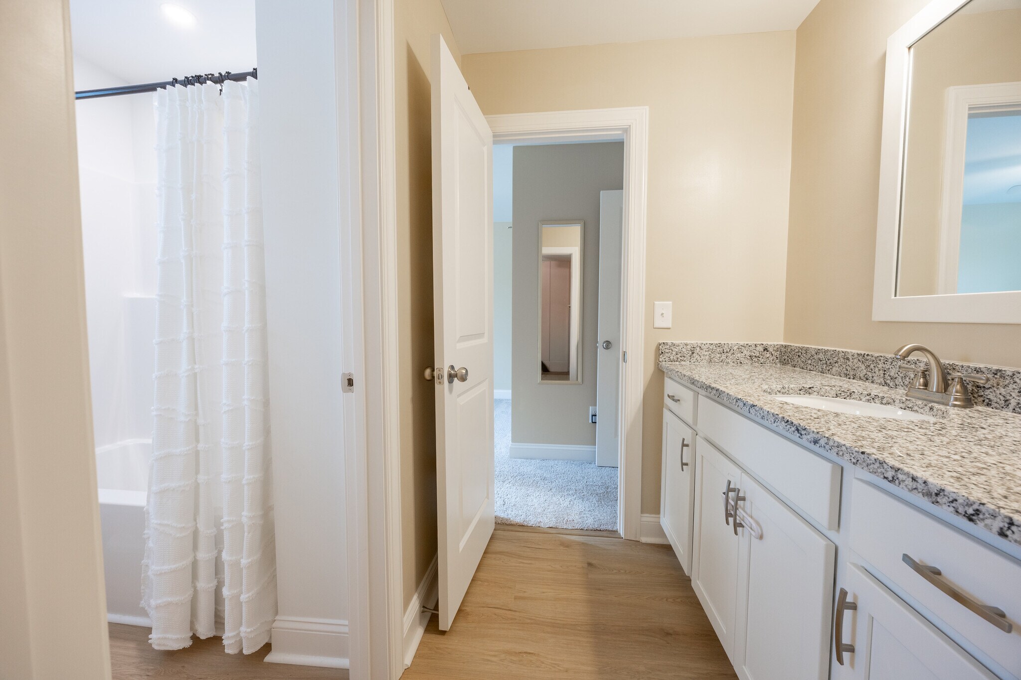 Building Photo - 328 Peeler Cir