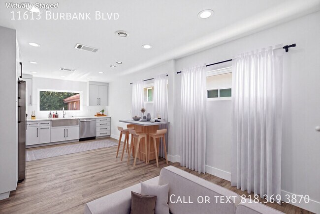 Building Photo - 11613 Burbank Blvd