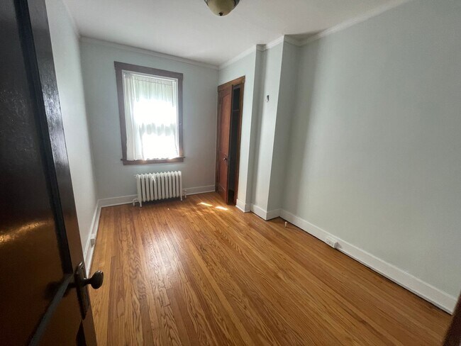 Building Photo - Charming Pittsburgh Retreat: 3-Bed Home with Hardwood Floors, Basement, and Private Porches