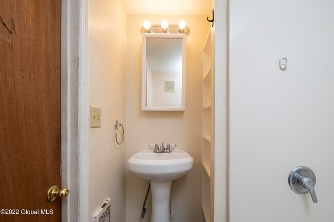 Building Photo - 1261 NY-7