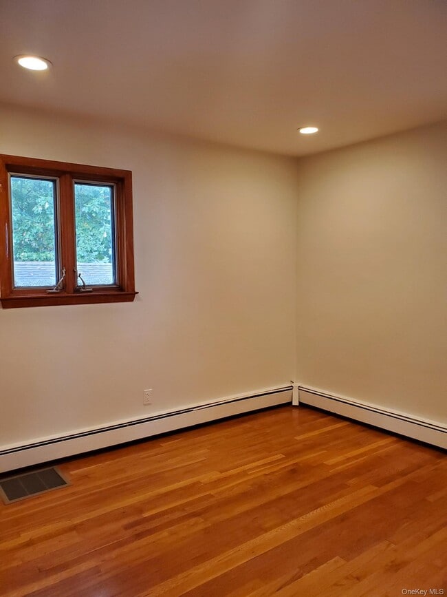 Building Photo - 55 Juniper Rd