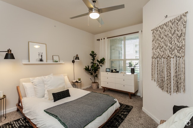 1BR,1BA - 778SF A9 -BEDROOM - Windsor Addison Apartments