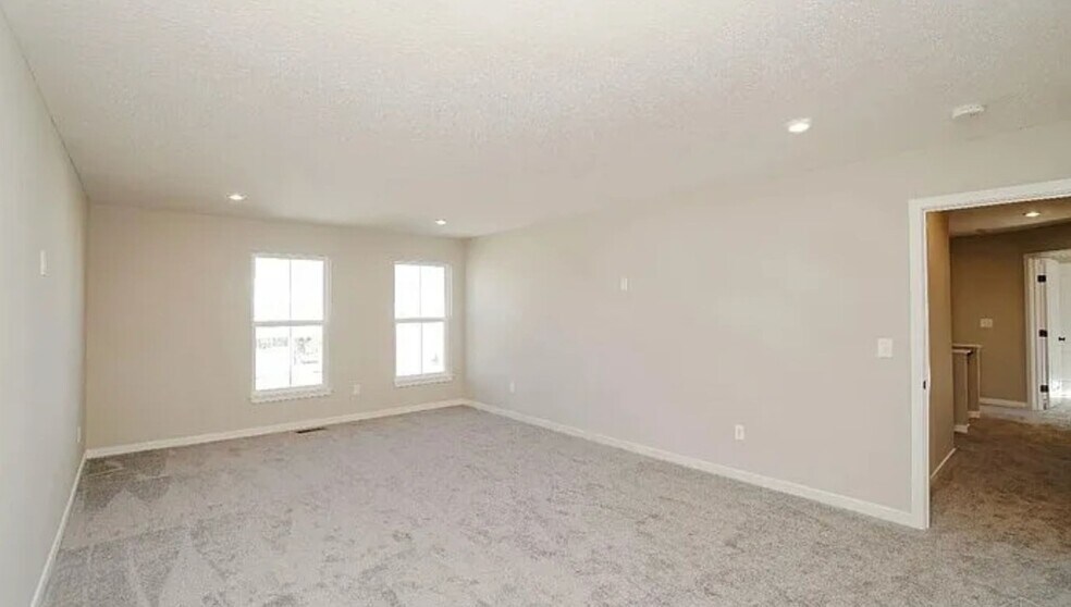 Building Photo - 6136 Old Rosebud Dr